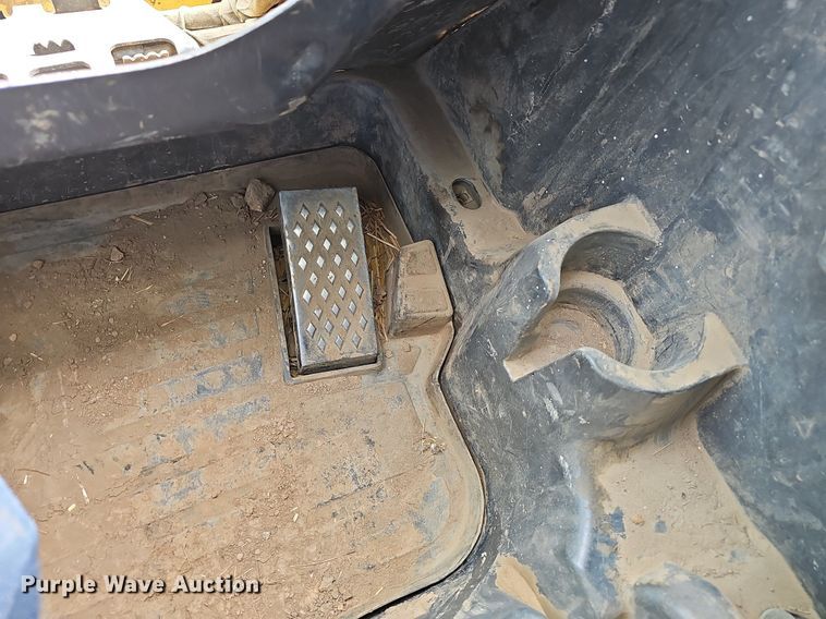 image for item EJ6071 2015 John Deere 329E tracked skid steer loader