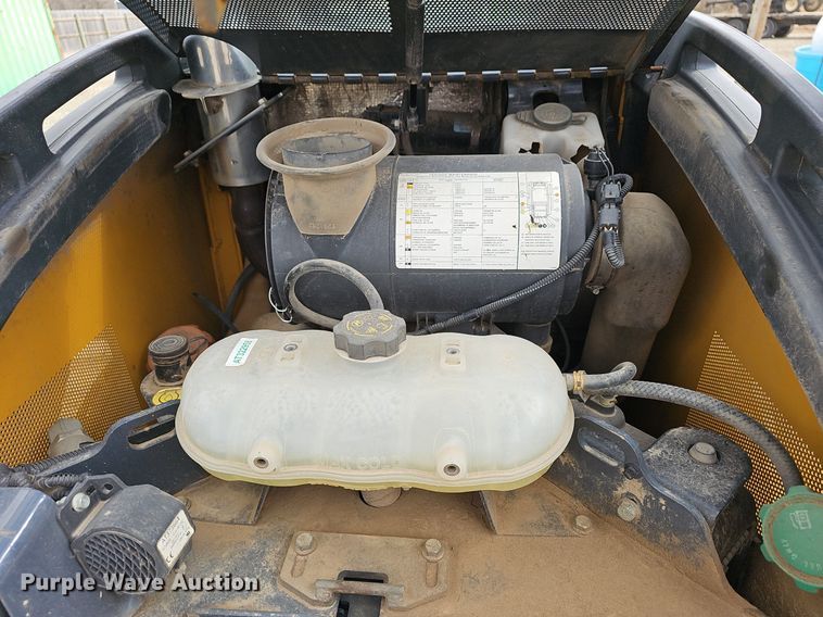 image for item EJ6071 2015 John Deere 329E tracked skid steer loader