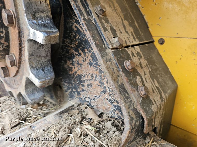 image for item EJ6071 2015 John Deere 329E tracked skid steer loader