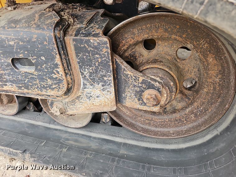 image for item EJ6071 2015 John Deere 329E tracked skid steer loader