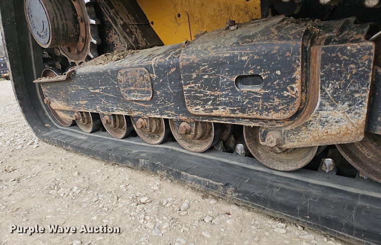 image for item EJ6071 2015 John Deere 329E tracked skid steer loader