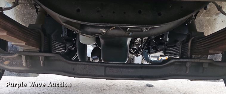 image for item EJ6073 2002 International 4700 truck cab and chassis