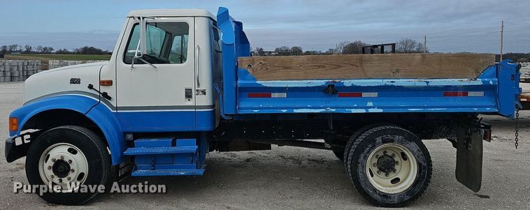 image for item EJ6074 1998 International 4700 dump truck