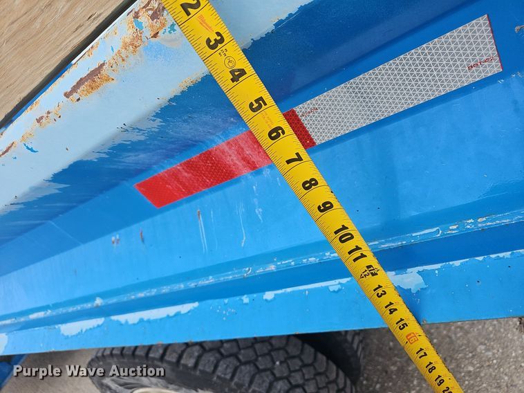 image for item EJ6074 1998 International 4700 dump truck