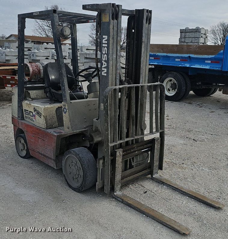 image for item EJ6075 Nissan  CPJ2A25PV forklift