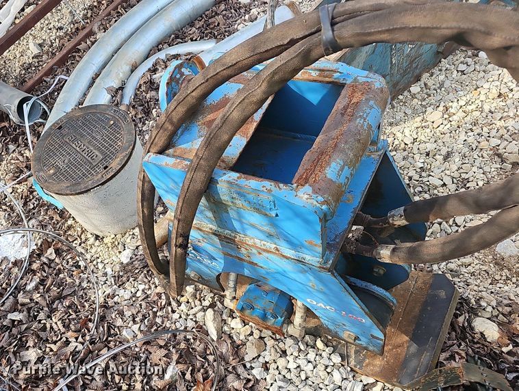 image for item EJ6079 Okada OAC100 excavator plate compactor