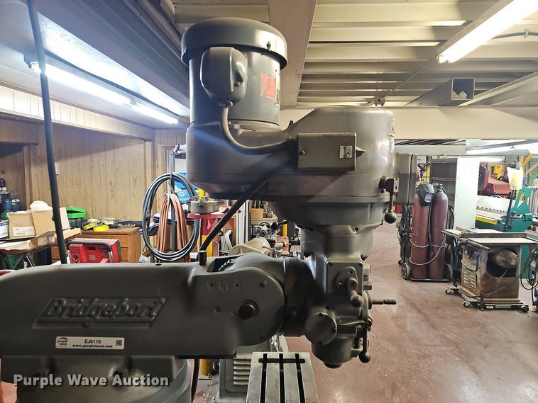 image for item EJ6116 1979 Bridgeport  milling machine