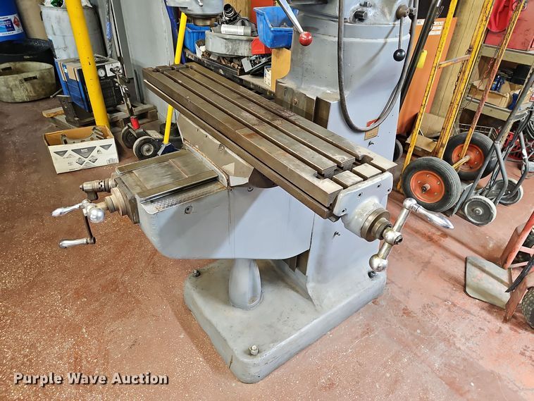 image for item EJ6116 1979 Bridgeport  milling machine
