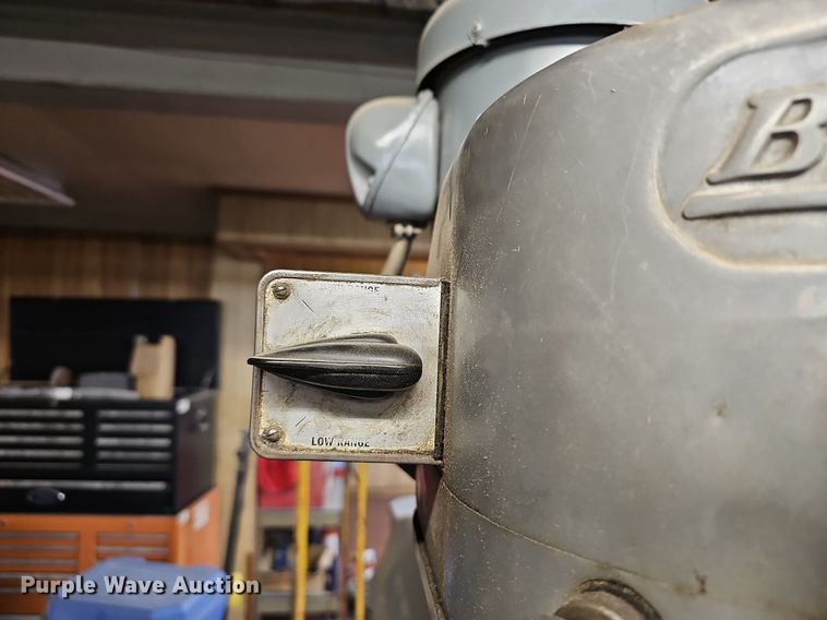 image for item EJ6116 1979 Bridgeport  milling machine