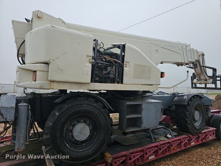 image for item EJ6117 2004 Terex 5022 telehandler