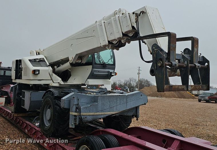 image for item EJ6117 2004 Terex 5022 telehandler