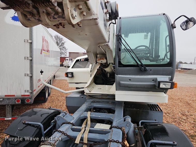 image for item EJ6117 2004 Terex 5022 telehandler