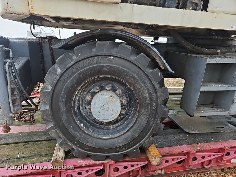 image for item EJ6117 2004 Terex 5022 telehandler