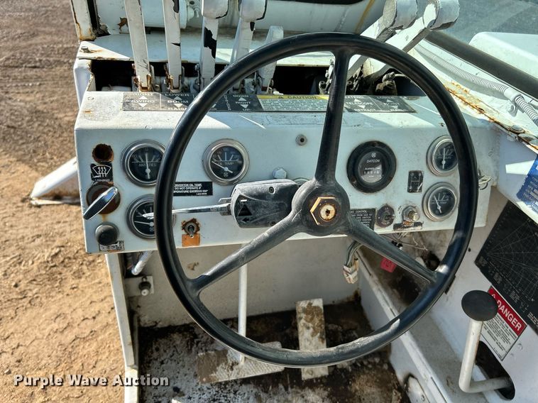 image for item EK4102 1993 Broderson IC-200-2B crane