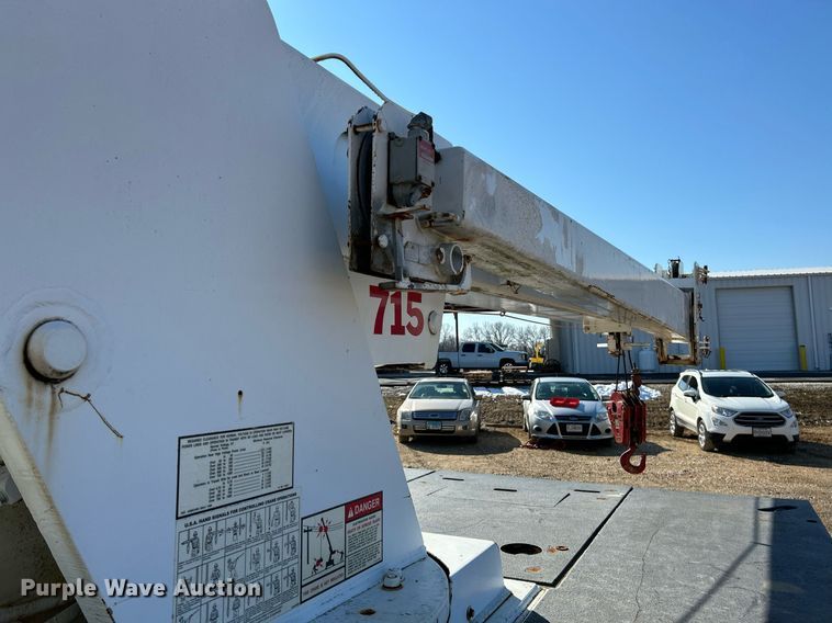 image for item EK4102 1993 Broderson IC-200-2B crane