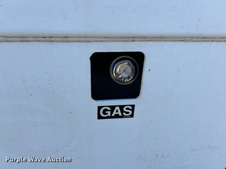 image for item EK4102 1993 Broderson IC-200-2B crane