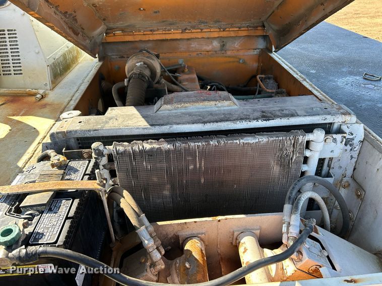 image for item EK4102 1993 Broderson IC-200-2B crane