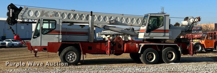 image for item EK4104 1994 Link-Belt  HTC-830 crane