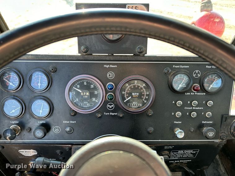 image for item EK4104 1994 Link-Belt  HTC-830 crane