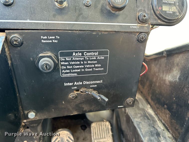 image for item EK4104 1994 Link-Belt  HTC-830 crane