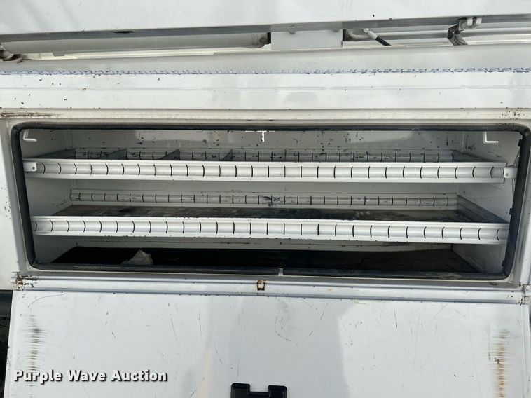 image for item EK4139 2016 International 7400 bucket truck