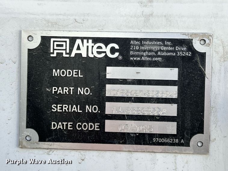 image for item EK4139 2016 International 7400 bucket truck