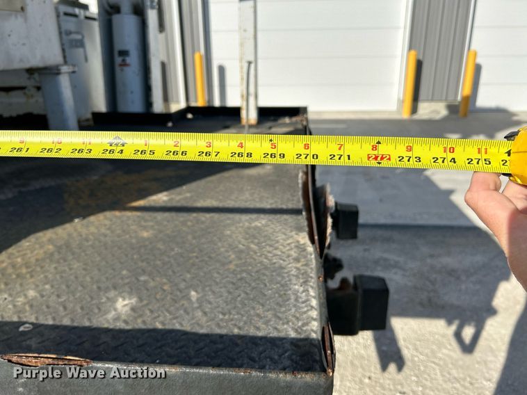 image for item EK4139 2016 International 7400 bucket truck