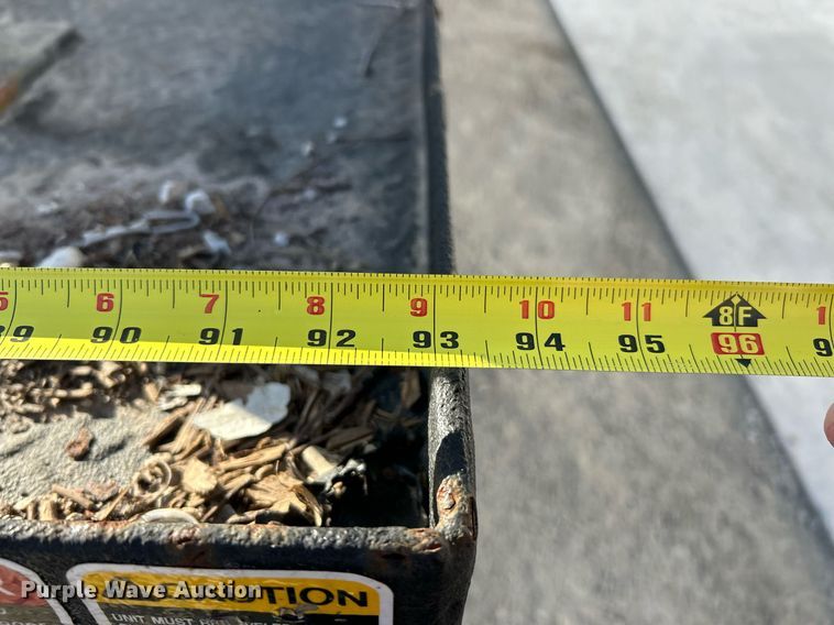 image for item EK4139 2016 International 7400 bucket truck