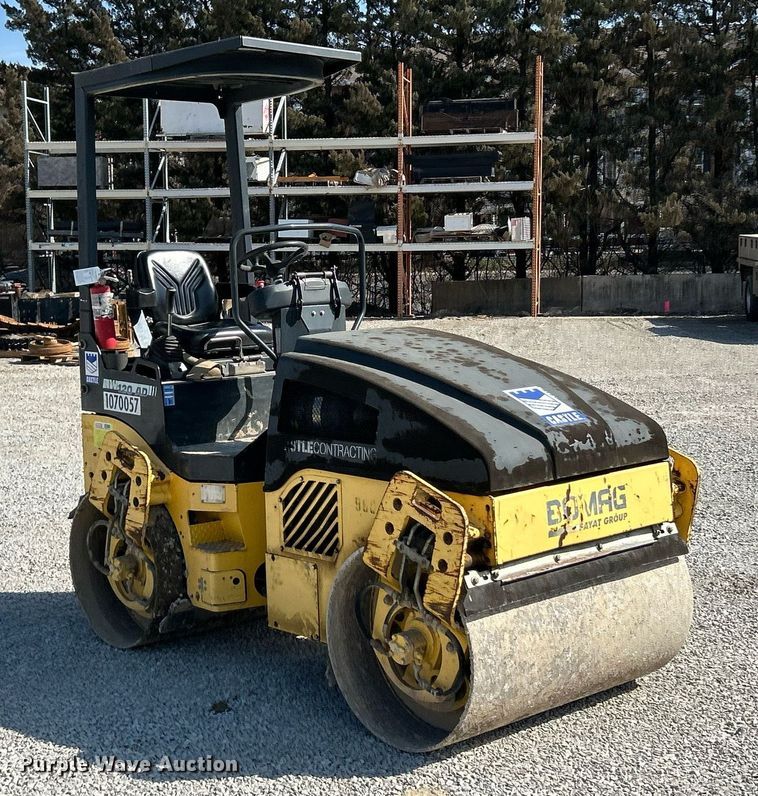 image for item EK4140 2007 Bomag BW120AD-4 double drum vibratory roller