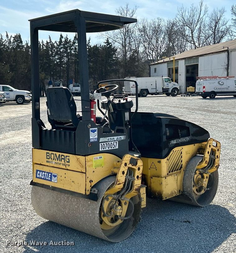 image for item EK4140 2007 Bomag BW120AD-4 double drum vibratory roller