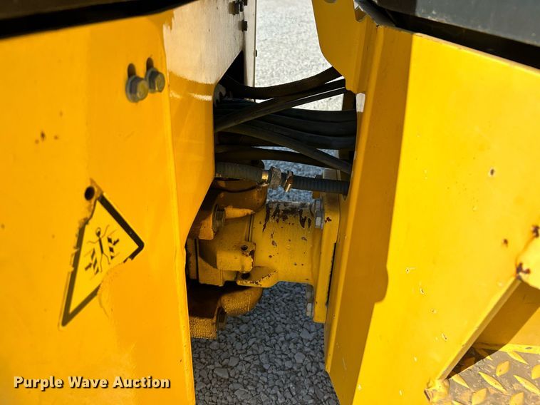 image for item EK4140 2007 Bomag BW120AD-4 double drum vibratory roller