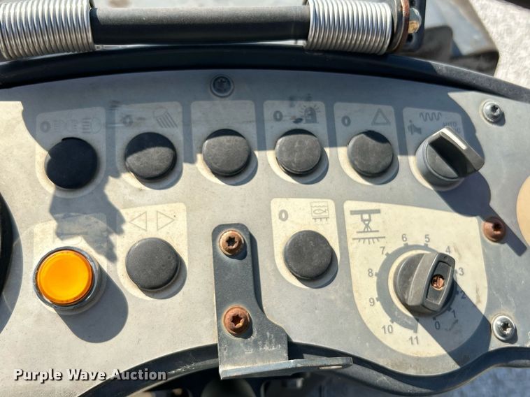 image for item EK4140 2007 Bomag BW120AD-4 double drum vibratory roller