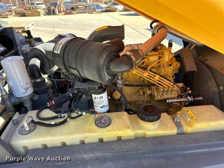 image for item EK4151 2016 Atlas Copco XAS 185 CD7 air compressor