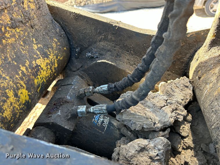 image for item EK4155 2011 Komatsu PC360LC-10 excavator