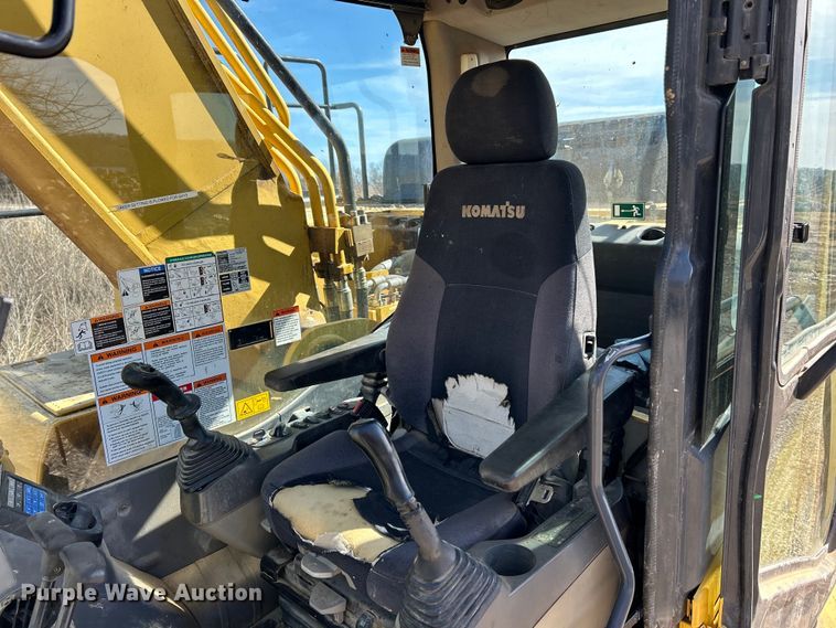 image for item EK4155 2011 Komatsu PC360LC-10 excavator