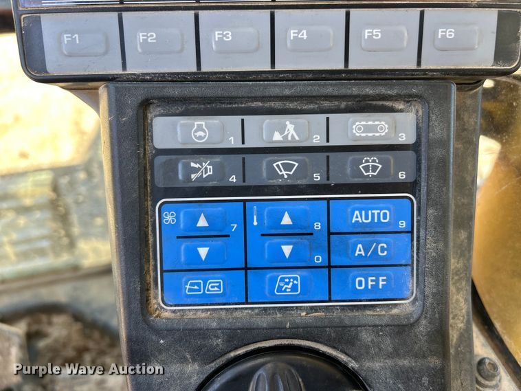 image for item EK4155 2011 Komatsu PC360LC-10 excavator