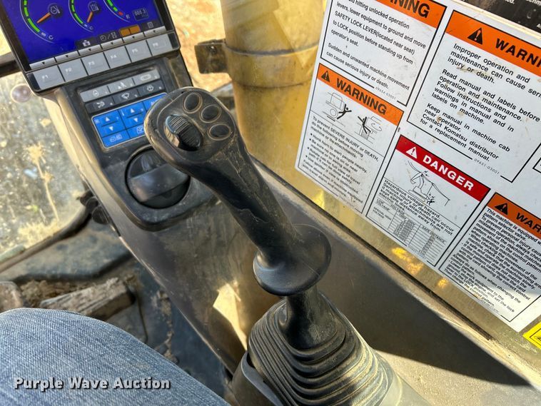 image for item EK4155 2011 Komatsu PC360LC-10 excavator