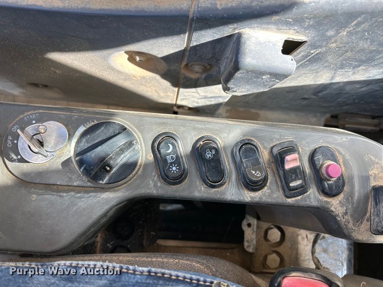 image for item EK4155 2011 Komatsu PC360LC-10 excavator