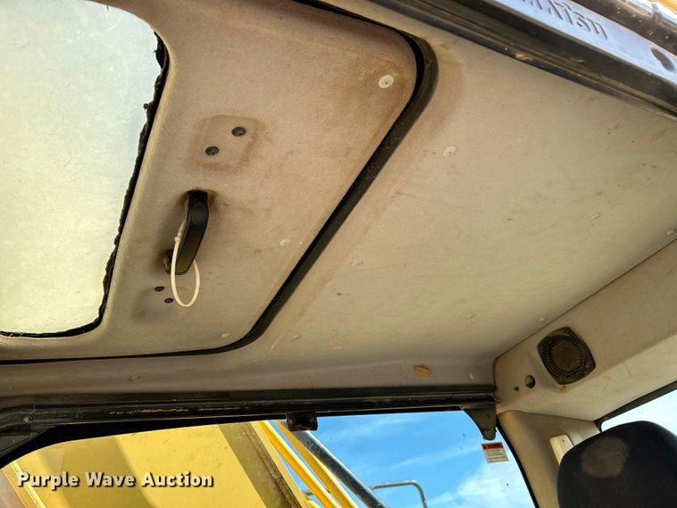 image for item EK4155 2011 Komatsu PC360LC-10 excavator