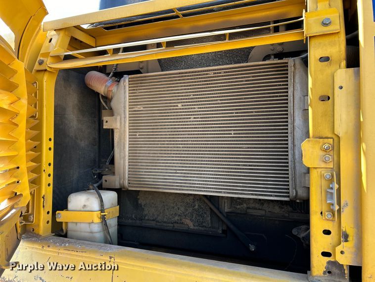 image for item EK4155 2011 Komatsu PC360LC-10 excavator