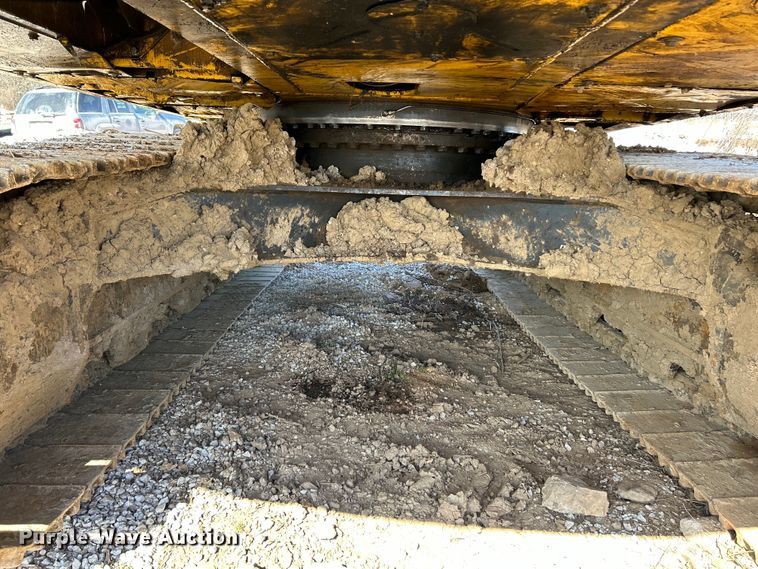 image for item EK4155 2011 Komatsu PC360LC-10 excavator