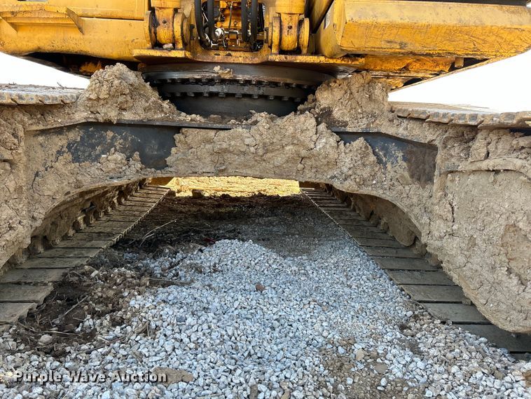 image for item EK4155 2011 Komatsu PC360LC-10 excavator