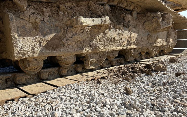 image for item EK4155 2011 Komatsu PC360LC-10 excavator