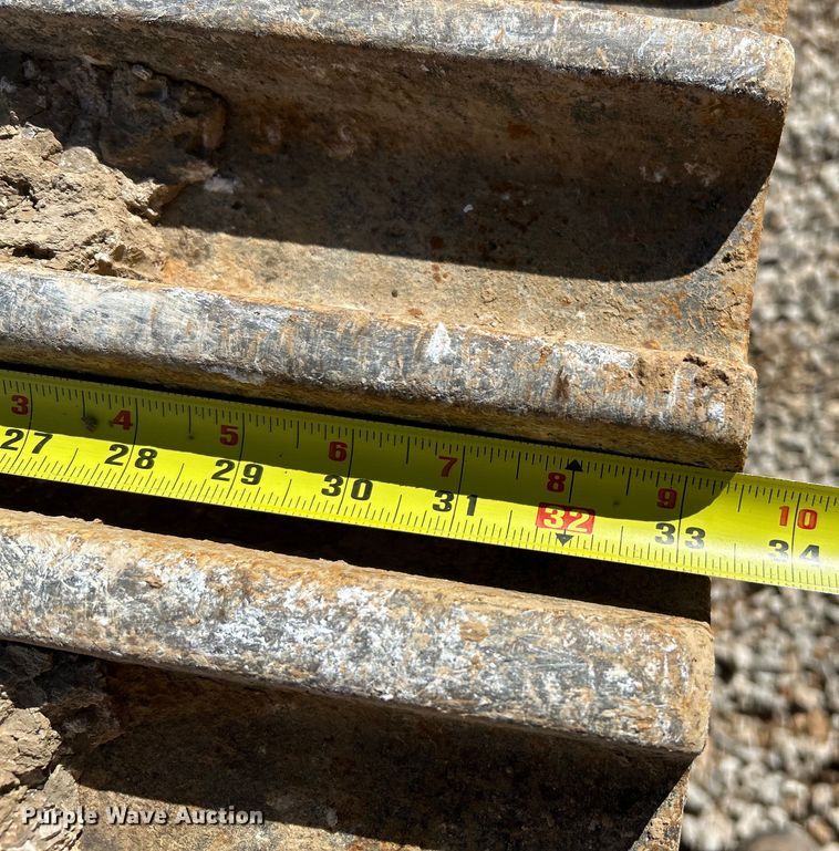 image for item EK4155 2011 Komatsu PC360LC-10 excavator