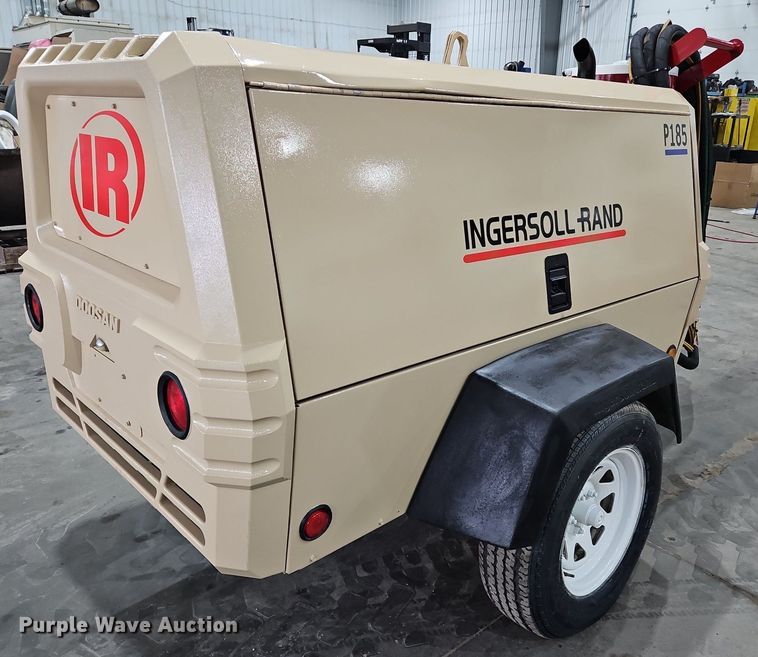 image for item IB9569 2007 Ingersoll Rand P185 air compressor/ sandblaster