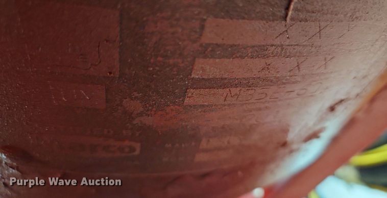 image for item IB9569 2007 Ingersoll Rand P185 air compressor/ sandblaster