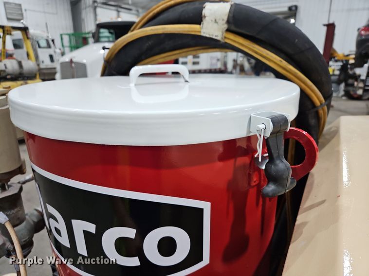 image for item IB9569 2007 Ingersoll Rand P185 air compressor/ sandblaster