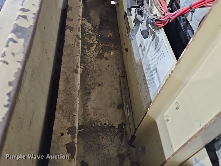 image for item IB9569 2007 Ingersoll Rand P185 air compressor/ sandblaster