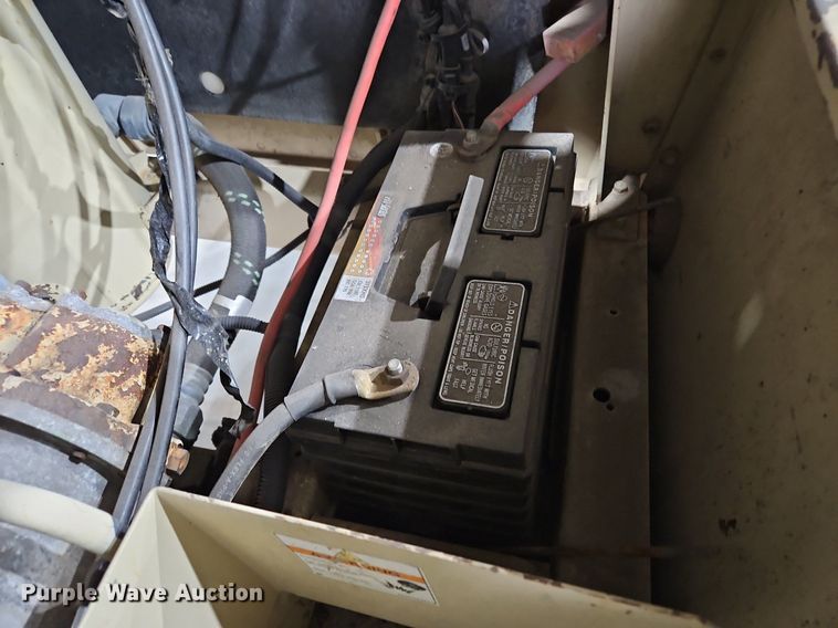 image for item IB9569 2007 Ingersoll Rand P185 air compressor/ sandblaster