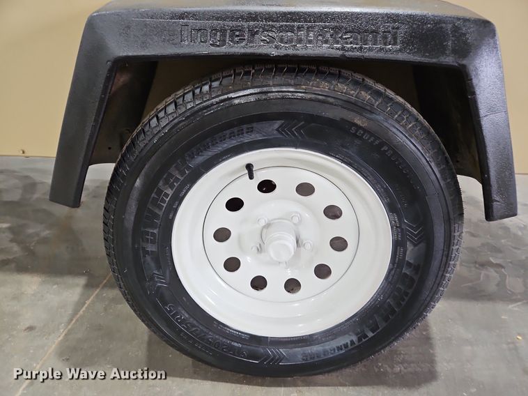 image for item IB9569 2007 Ingersoll Rand P185 air compressor/ sandblaster